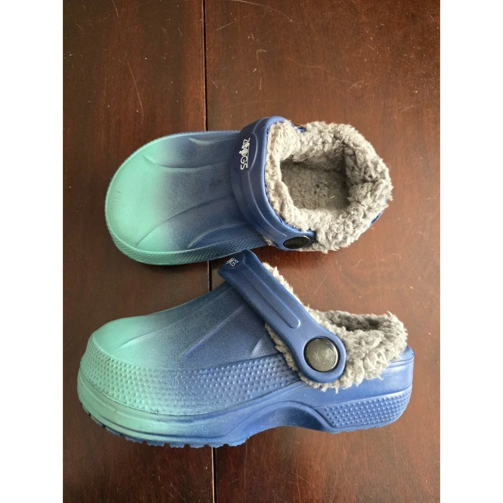 Zoogs kids clogs